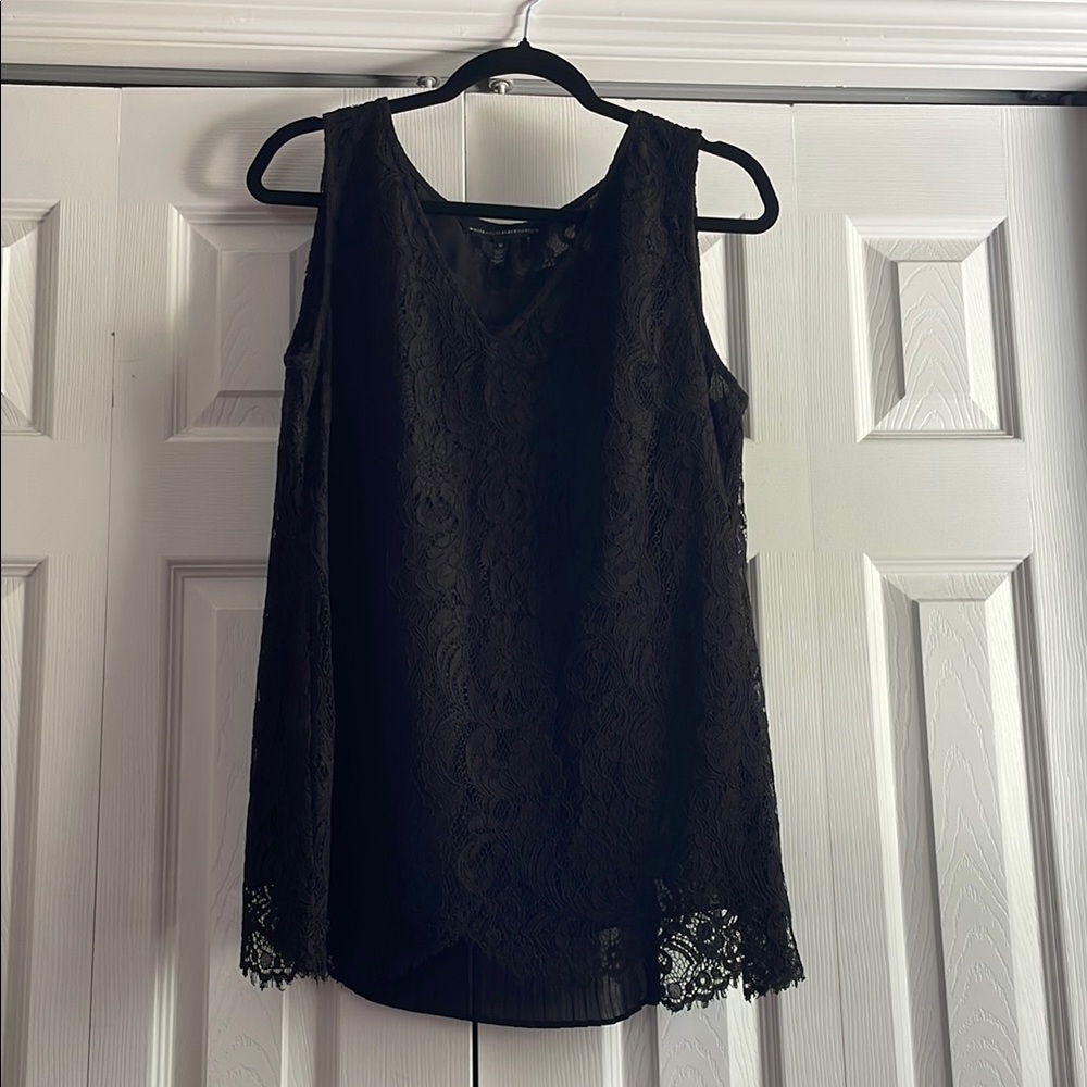 Elegant Black Lace Sleeveless Top